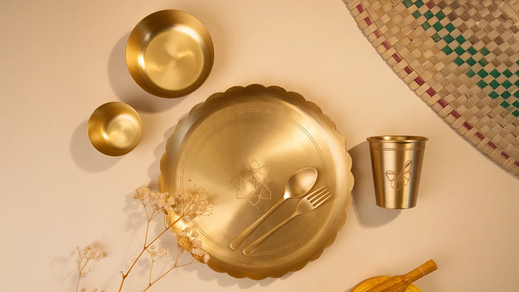 From Bibs to Bowls: Dining Essentials for your Little One for Happy Mealtimes