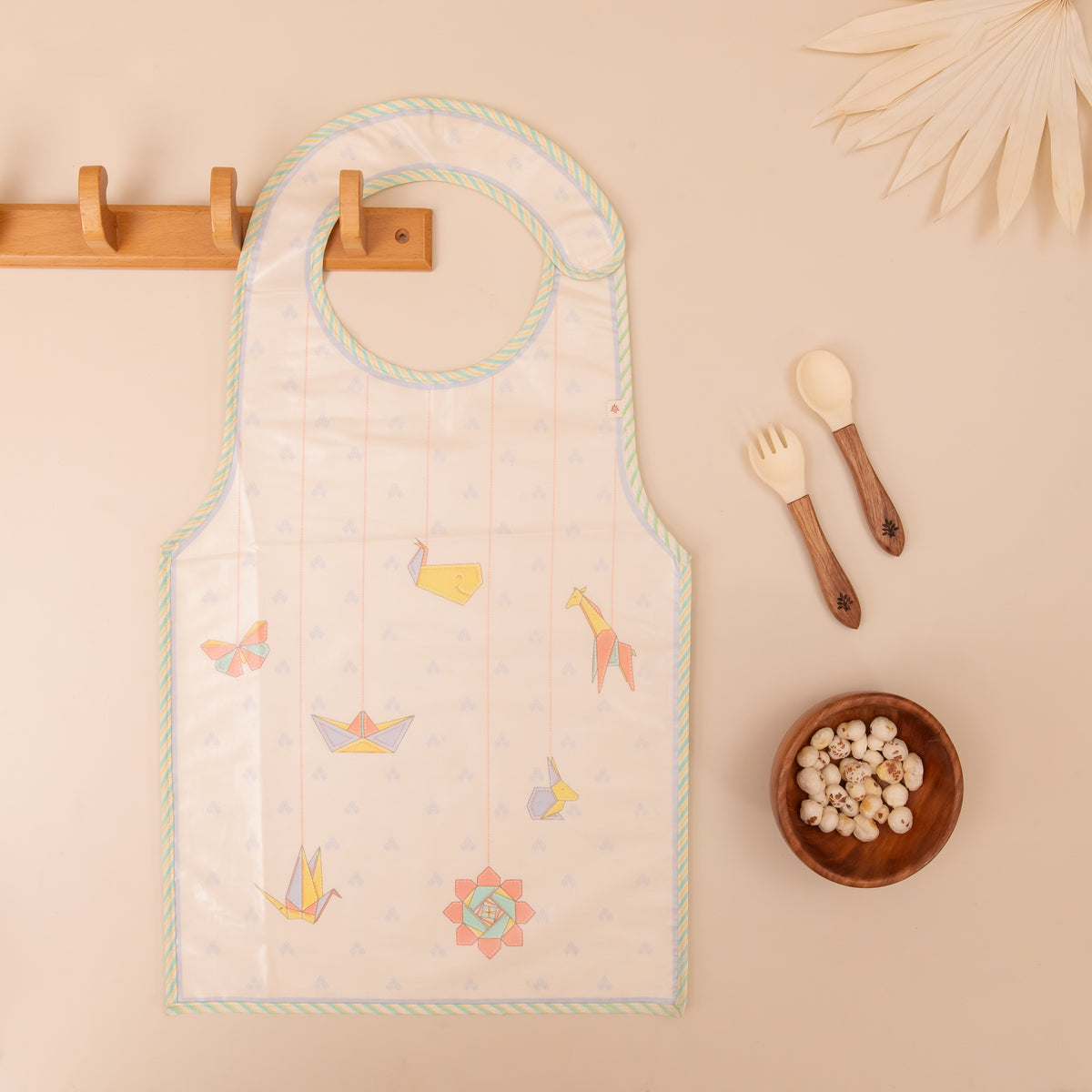 Dining Bib for Kids image1